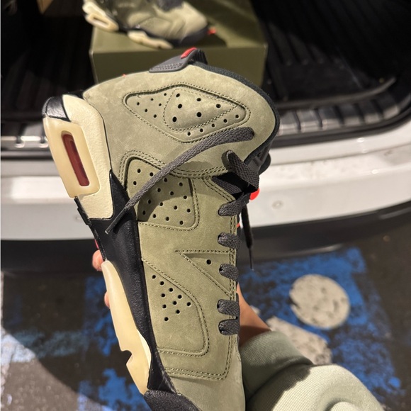 Jordan 6 Travis Scott olive - Picture 4 of 6